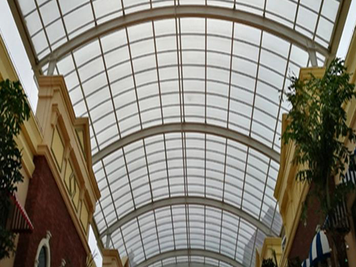 大庆屋面网架顶棚吊装方案